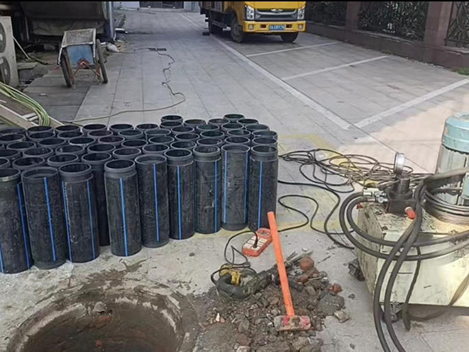 兴文PE置换管厂家 DN315置换管 非开挖管短管置换